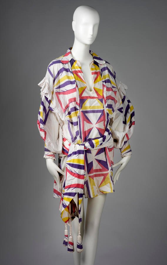Vestido y faja de Vivienne Westwood y Malcolm McLaren de la colección Pirates, 1981.