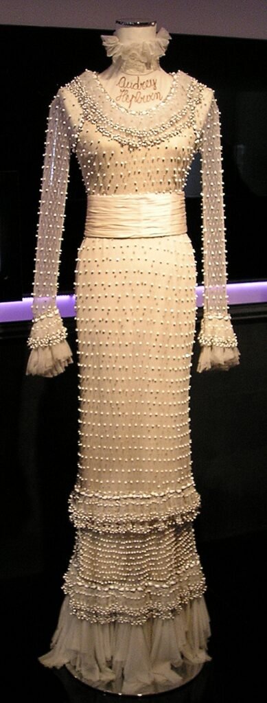 Vestido de noche de Valentino Garavani realizado para Audrey Hepburn.