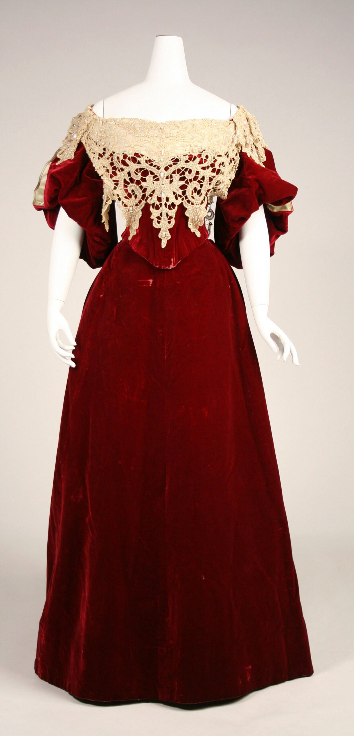 Vestido House of Worth, 1893–95
