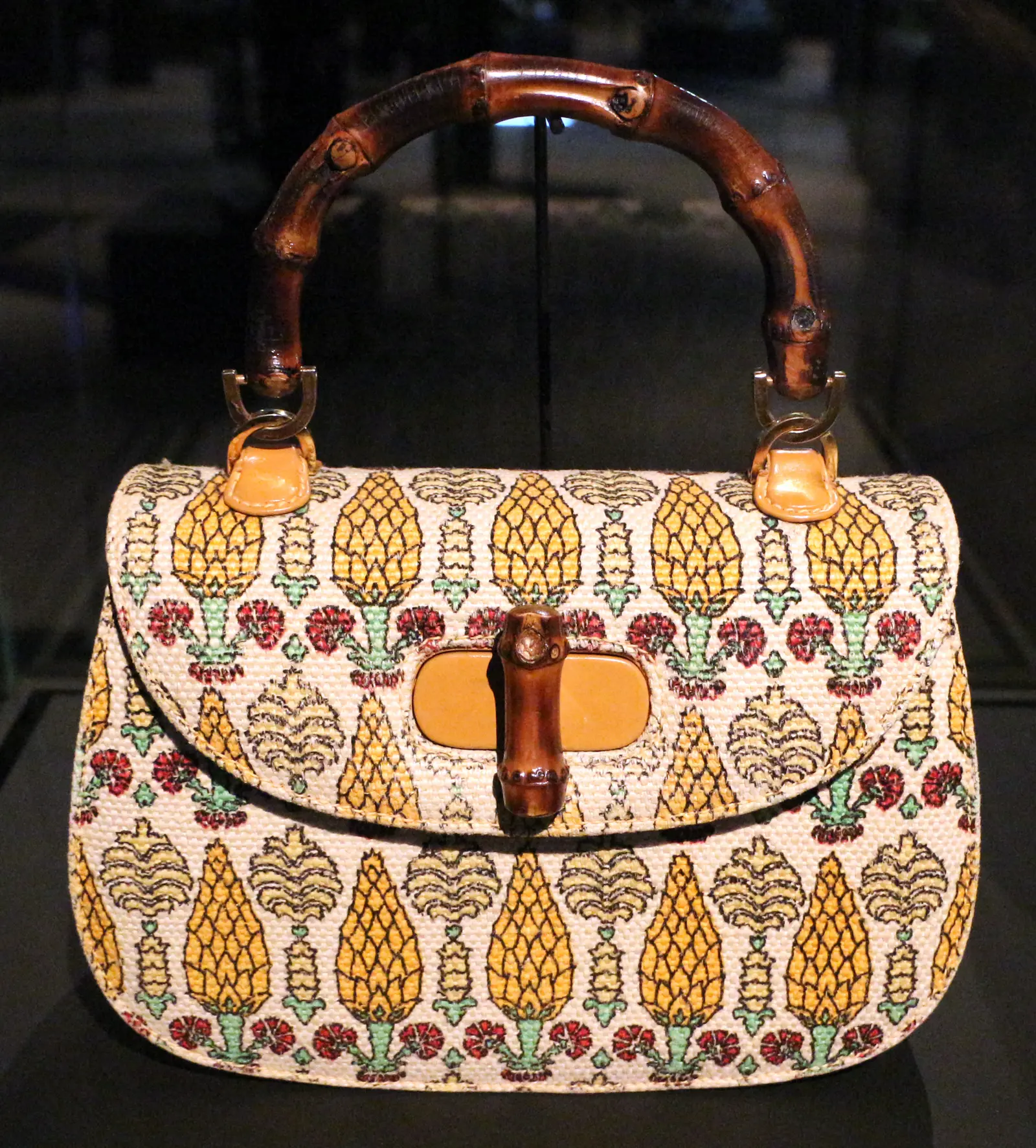Bolso Gucci histórico con asa rígida de bambú