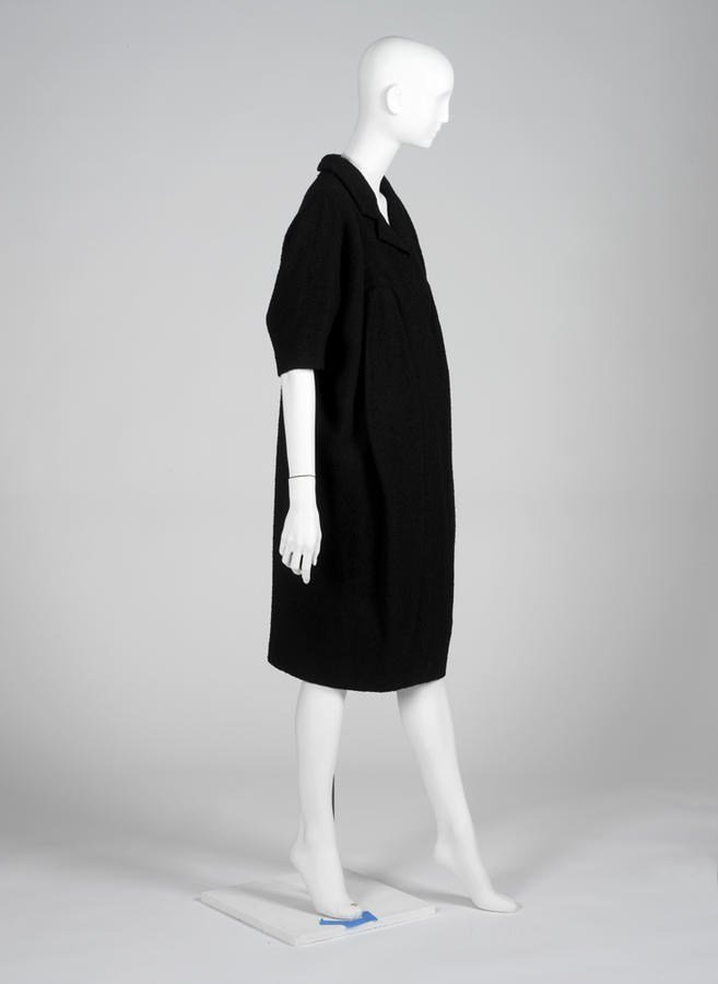 Vestido saco de lana bouclé, 1957