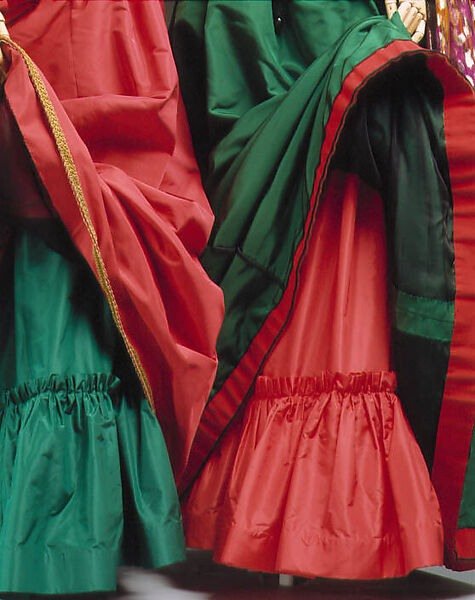 Capas y remates interiores de la falda
